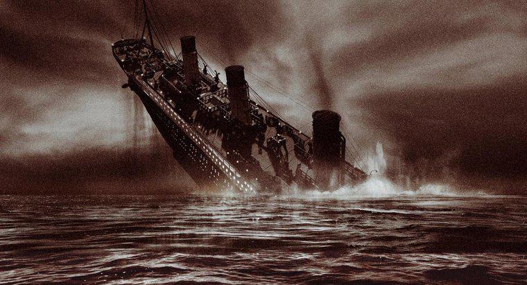 Quais são alguns fatos para crianças sobre o Titanic?
