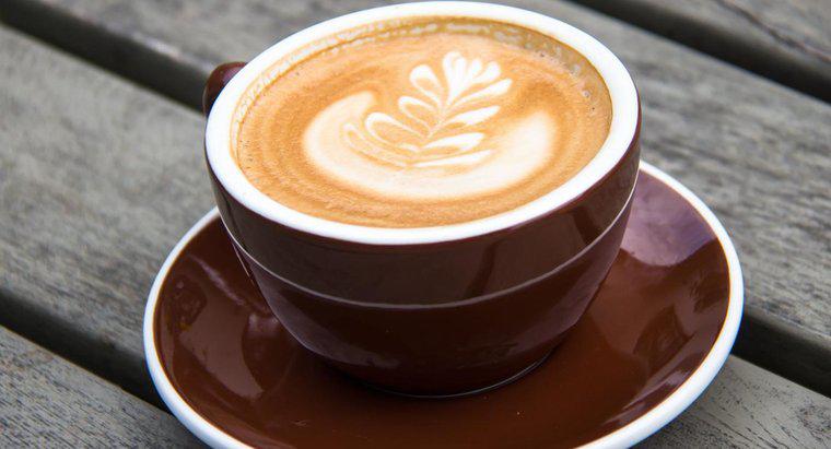 Qual é a diferença entre café e latte?