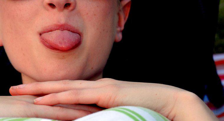 O que significa ter bolhas sob a língua?