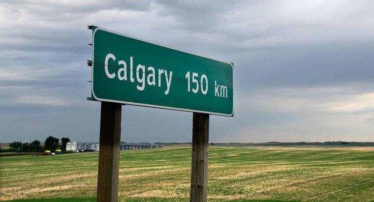 Qual é o formato de um endereço residencial em Calgary?