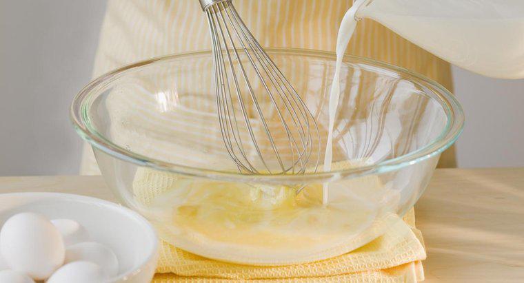 Você pode substituir o soro de leite coalhado por creme de leite?