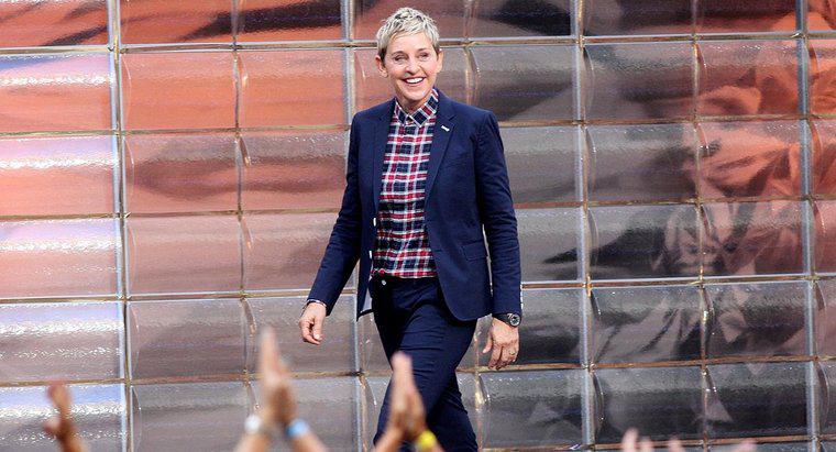 Qual é o endereço de e-mail oficial de Ellen DeGeneres para fãs?
