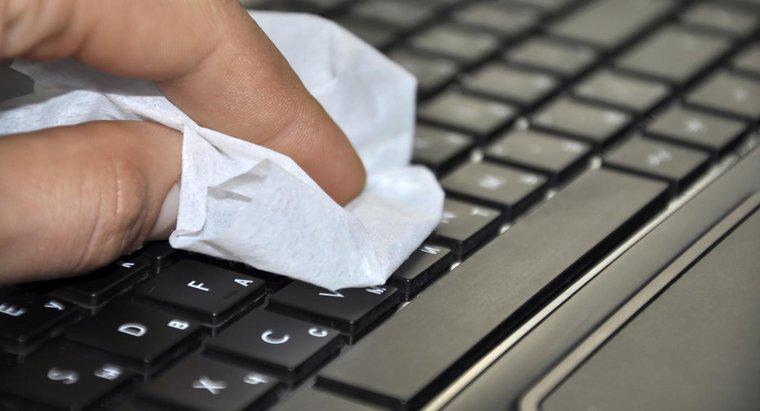 Como você limpa um teclado de computador?