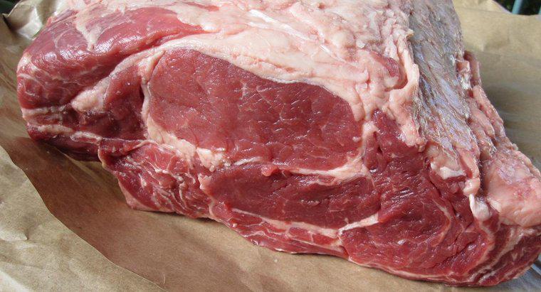 Por quanto tempo você cozinha uma carne assada congelada?