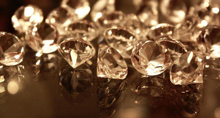 Como você identifica diamantes brutos?