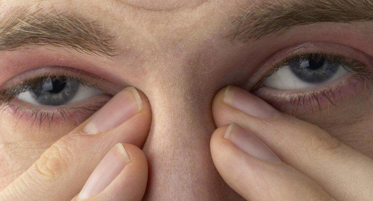 Qual é o tratamento para olhos lacrimejantes?