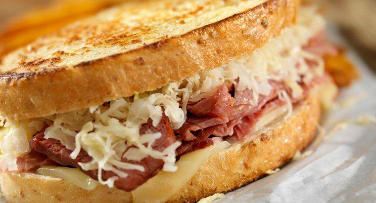 Quem inventou o sanduíche Reuben?
