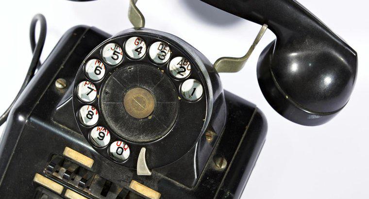 Qual foi o impacto da invenção do telefone na sociedade?