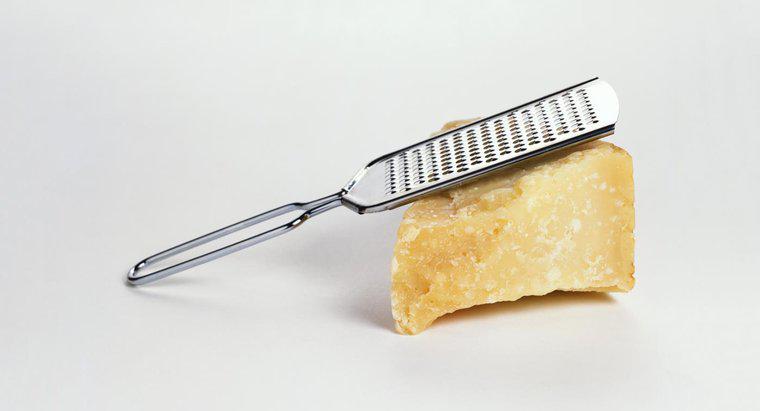 Por quanto tempo o queijo parmesão permanece fresco?