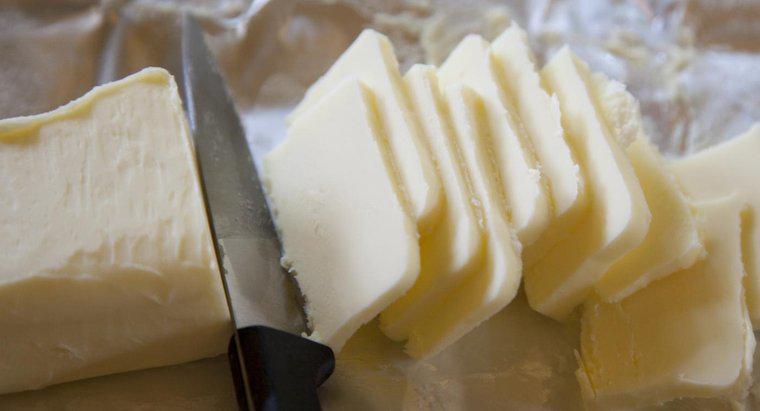 O que é igual a 1/4 de libra de manteiga em xícaras?