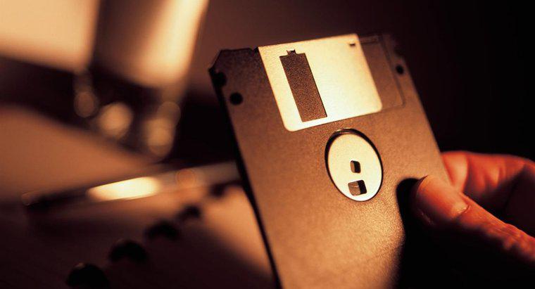 Quanta memória um disquete pode conter?