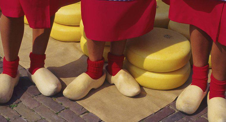 Por que os holandeses começaram a usar sapatos de madeira?