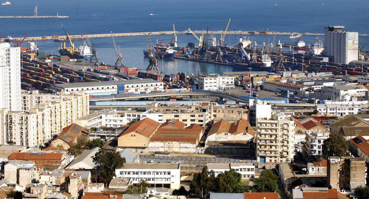 O que é uma lista de portos da Argélia?