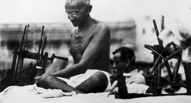 O que Gandhi fez na África do Sul?