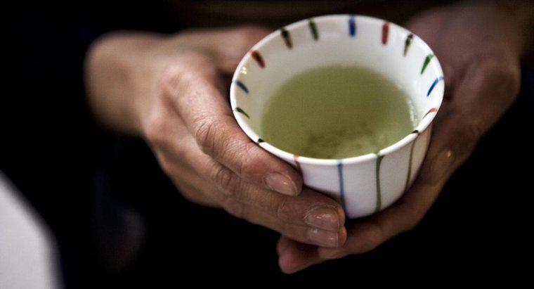 Existem efeitos colaterais negativos de beber chá verde?