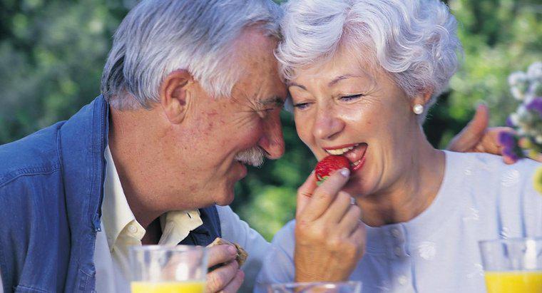 Quais são alguns estimulantes naturais do apetite para os idosos?