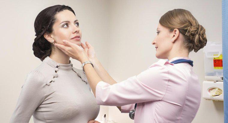 Qual é o intervalo normal para os níveis da tireoide em mulheres?