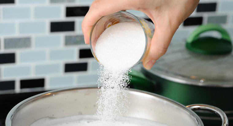 Qual é o ponto de ebulição do açúcar?