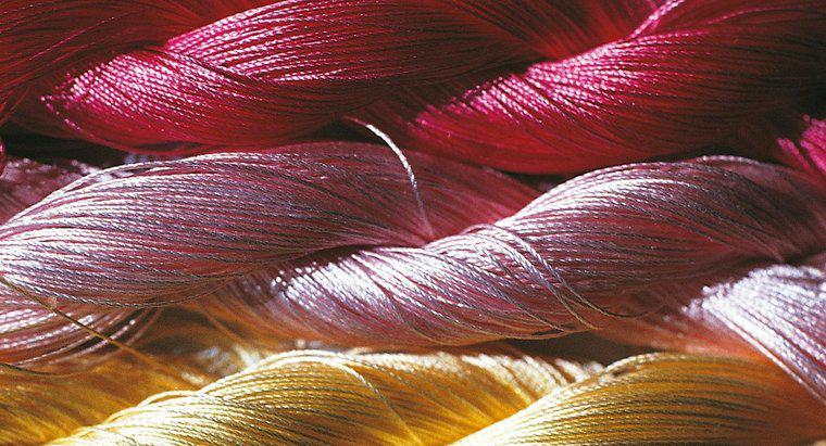 Como as fibras de seda são obtidas?