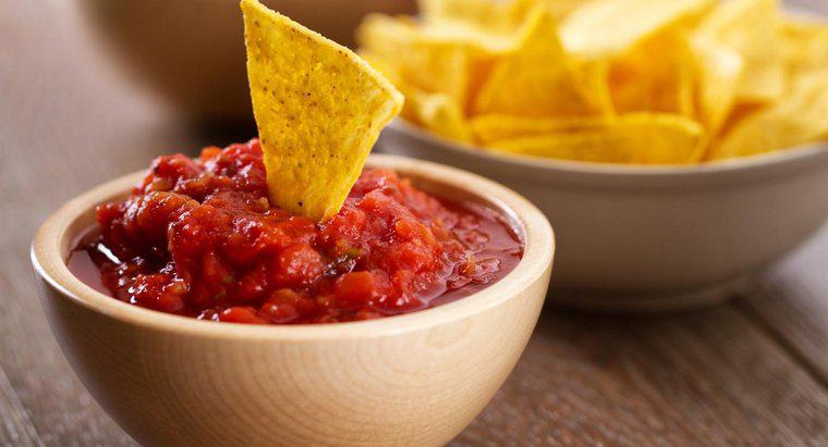 O que é uma boa receita de salsa caseira?