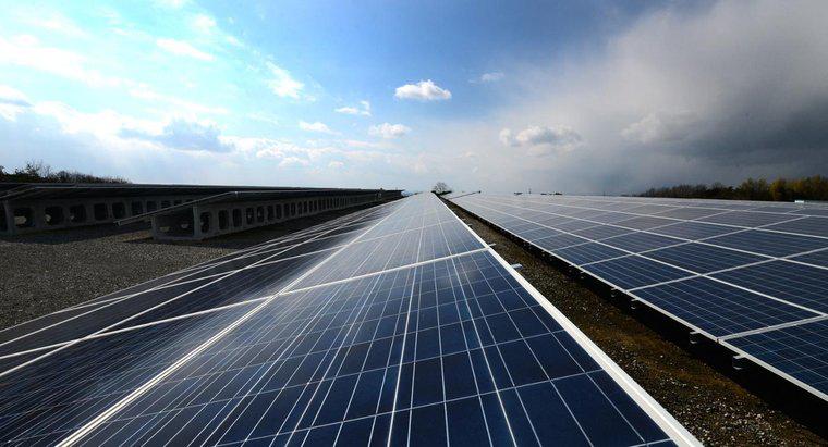 Quais são as vantagens e desvantagens da energia solar?
