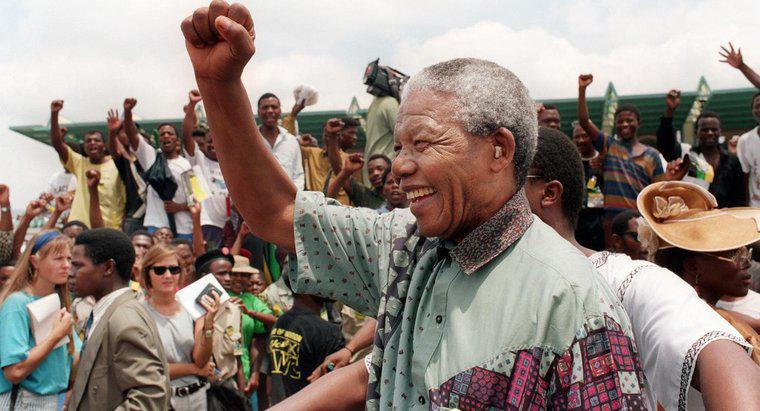 Quando Nelson Mandela se tornou presidente?