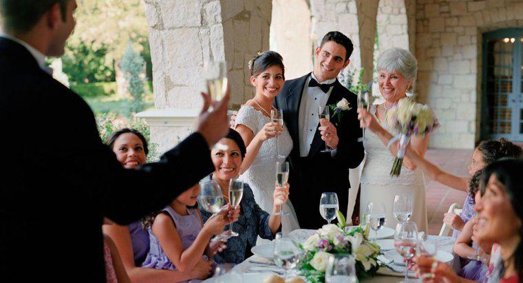 Como você escreve um discurso que dá as boas-vindas à noiva na família?