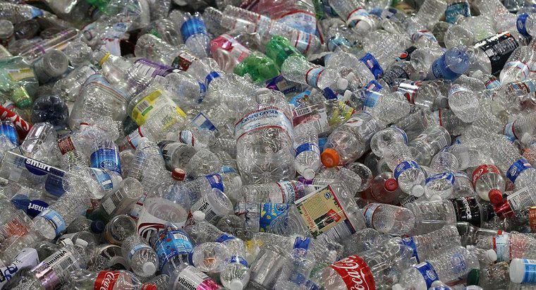Como a reciclagem ajuda o meio ambiente?