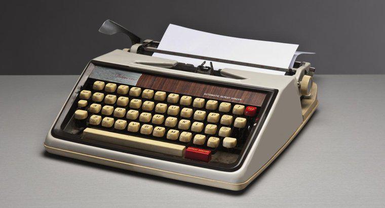 Quem inventou a máquina de escrever?