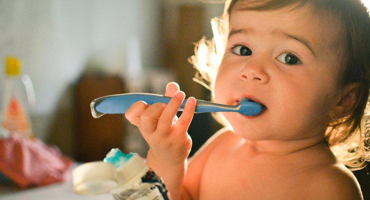 O que acontece se você engolir pasta de dente?