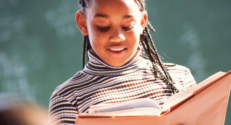 Onde se pode encontrar alguns poemas de história negra para as crianças recitarem?