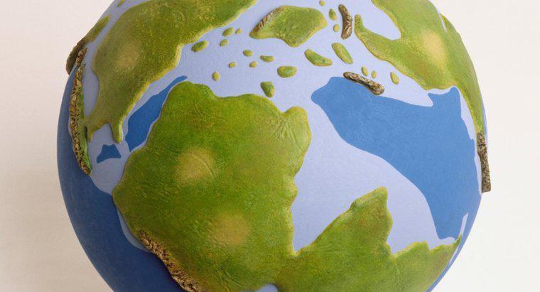 O que faz com que os continentes se movam pela superfície da Terra?