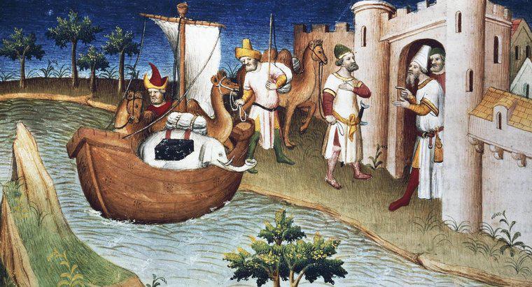 Que criatura mítica Marco Polo afirmou ter encontrado?