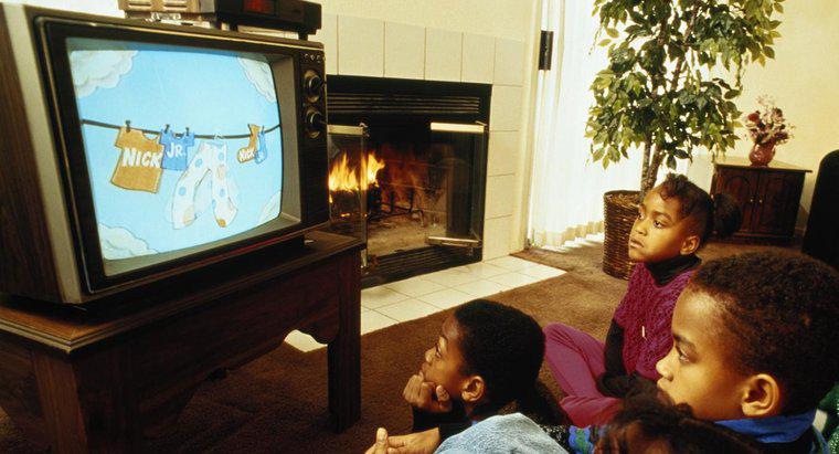 Quantas famílias têm TV a cabo?