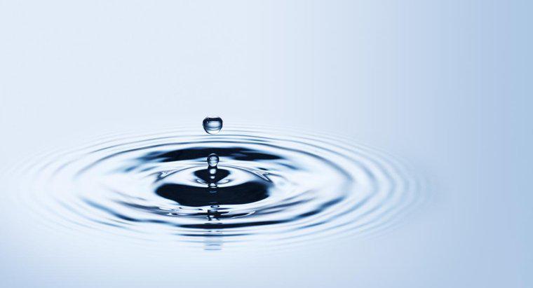 Quantas moléculas de H2O existem em uma gota de água?