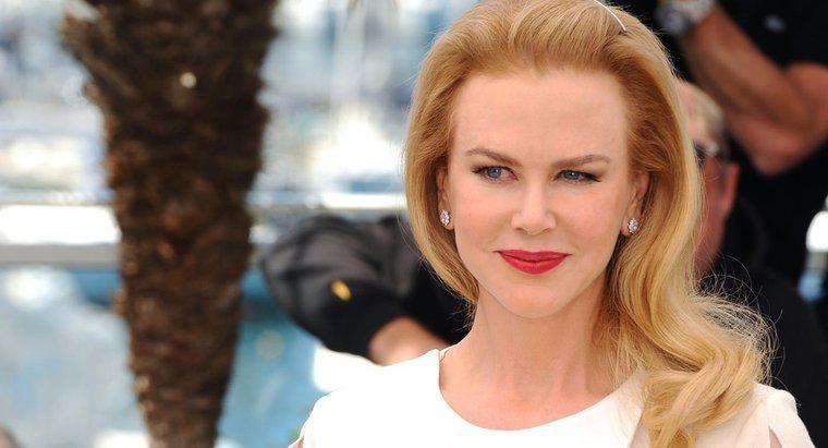 Quantas vezes Nicole Kidman esteve grávida?