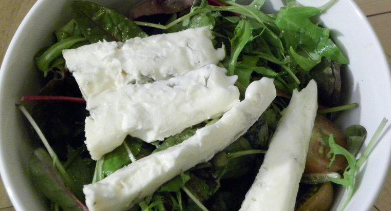 Qual é a diferença entre queijo azul e gorgonzola?