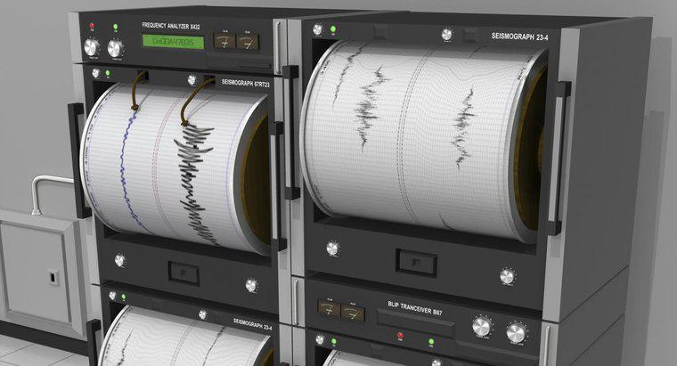 Qual é a diferença entre um sismograma e um sismógrafo?