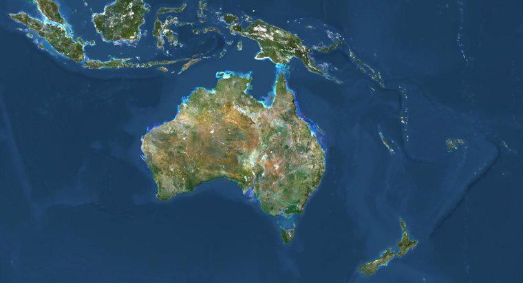 Onde a Nova Zelândia está localizada em relação à Austrália no mapa?