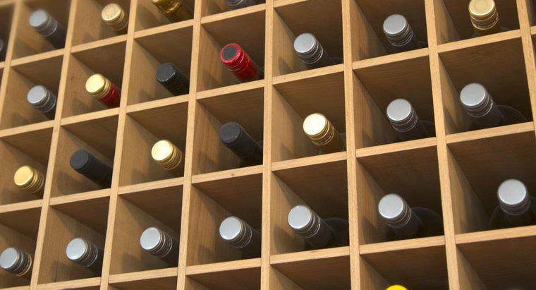 Qual é o prazo de validade de uma garrafa de vinho branco fechada?