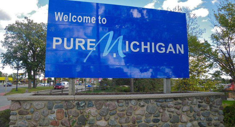 Como Michigan ganhou seu nome?