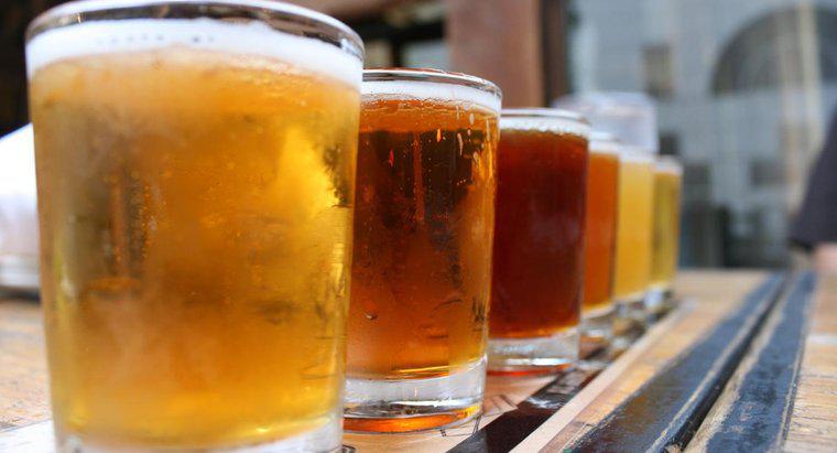 Qual é o teor médio de álcool da cerveja por volume?