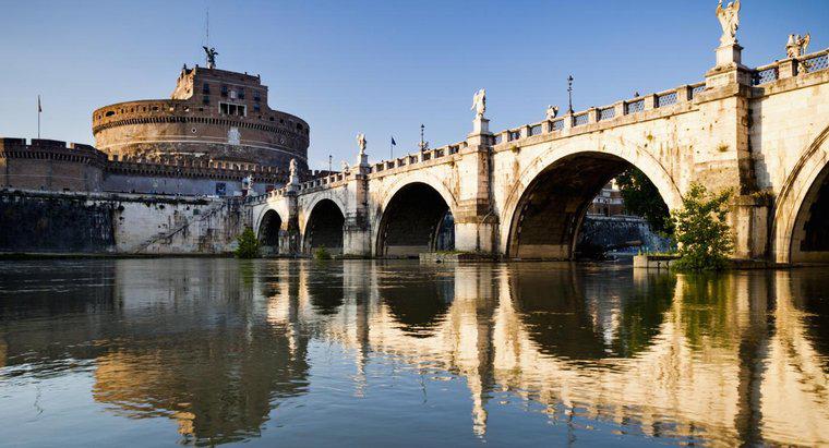 Quais são os três rios principais da Itália?