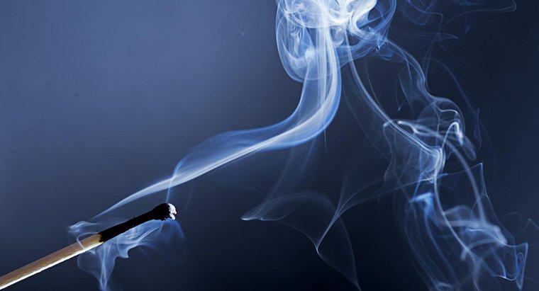 Do que é o fumo uma mistura?