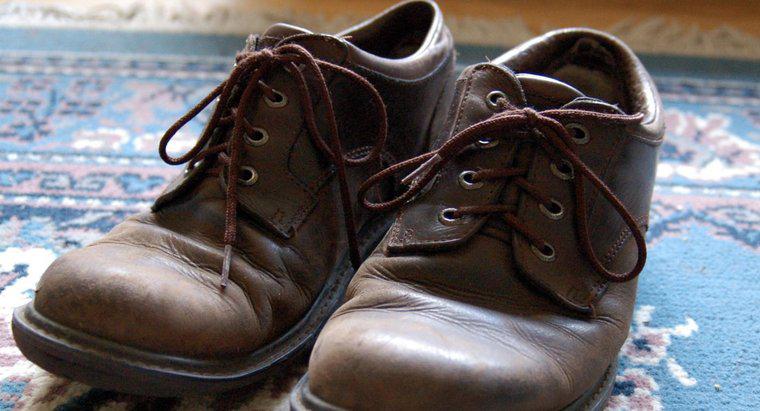 Quando os sapatos foram inventados pela primeira vez?