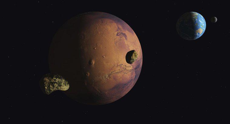 A quantos anos-luz de distância está Marte?