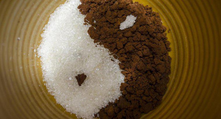 Como o açúcar age como conservante?