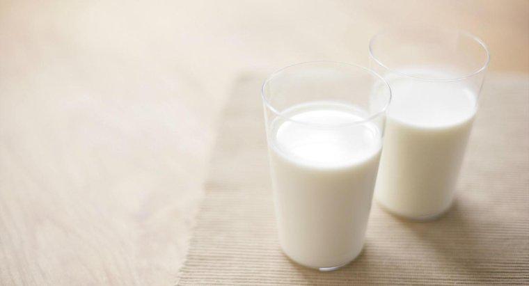 Quanto leite um adolescente deve beber por dia?