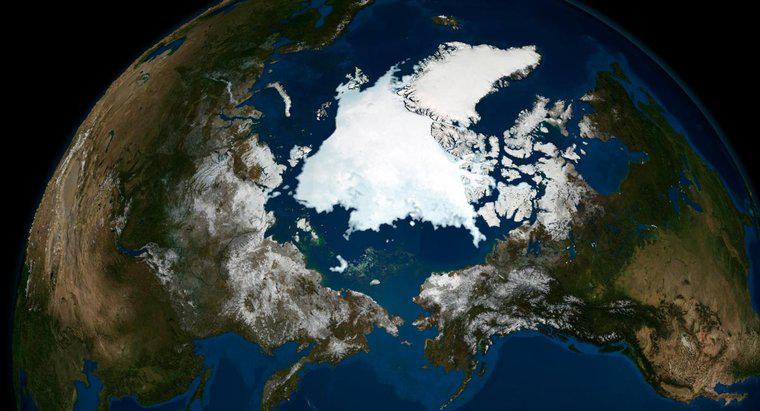 A que distância está a Rússia do Alasca?