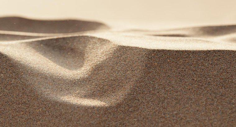 Quais são as propriedades físicas da areia?